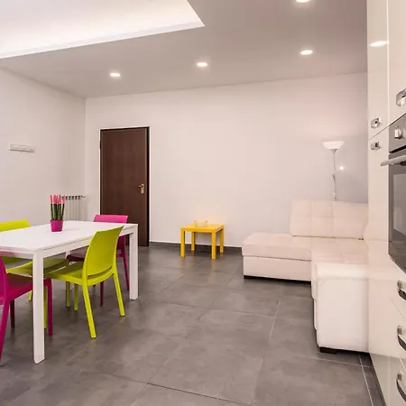 Apartment Palazzo Dei Delfini By Receptio *