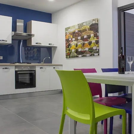 Palazzo Dei Delfini By Receptio شقة