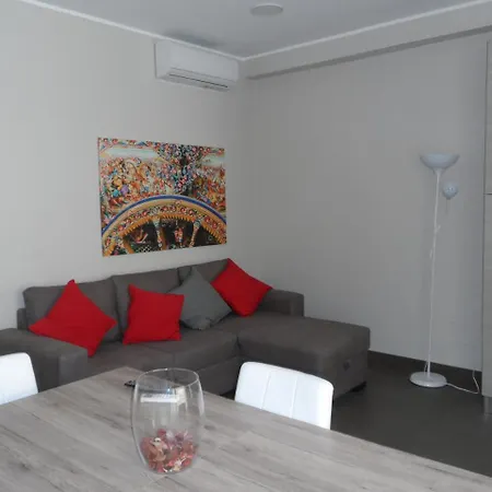 Palazzo Dei Delfini By Receptio *